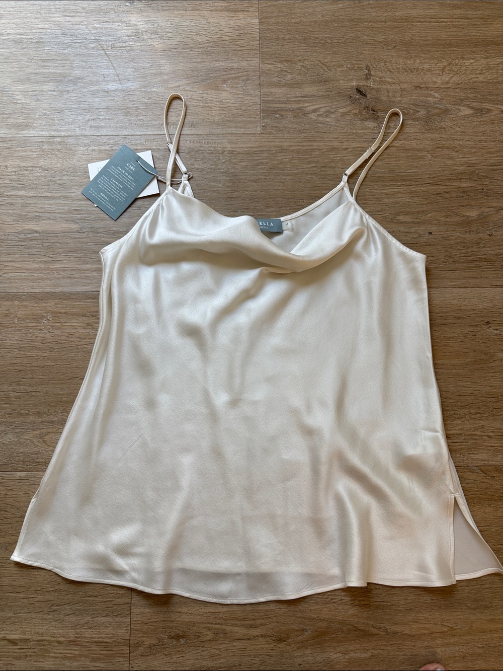 NWT Ravella Whitw Satin Cowl Cami with Adjustable Spaghetti Straps M